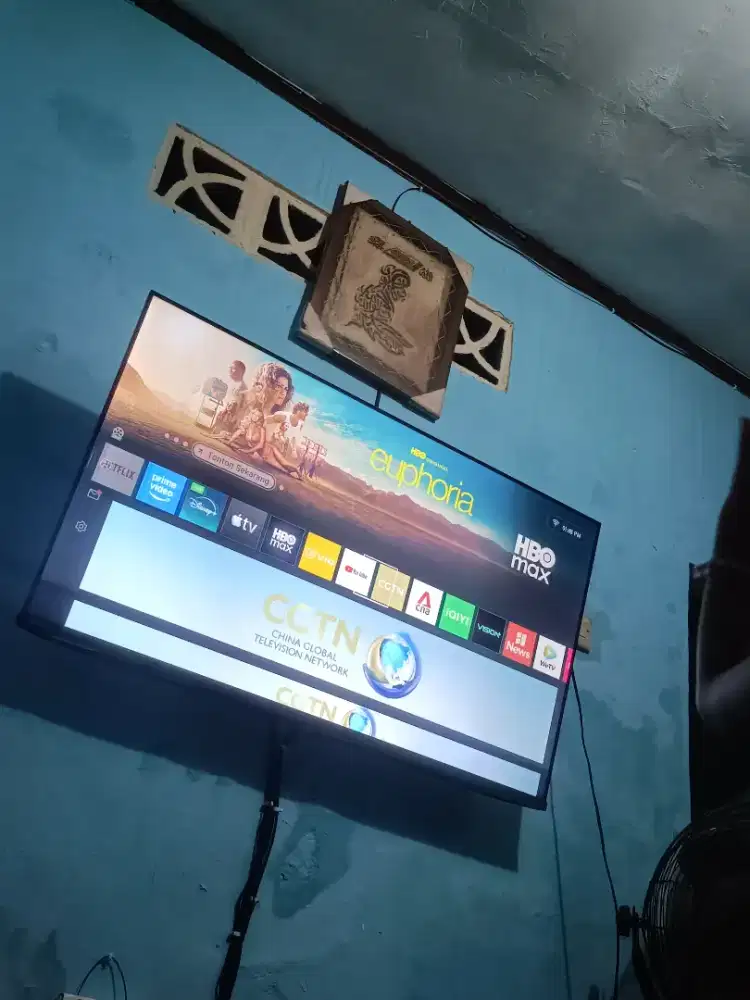 Toshiba REGZA Smart TV 43 Inch seri E31 (43E31KP / 43E31RP).