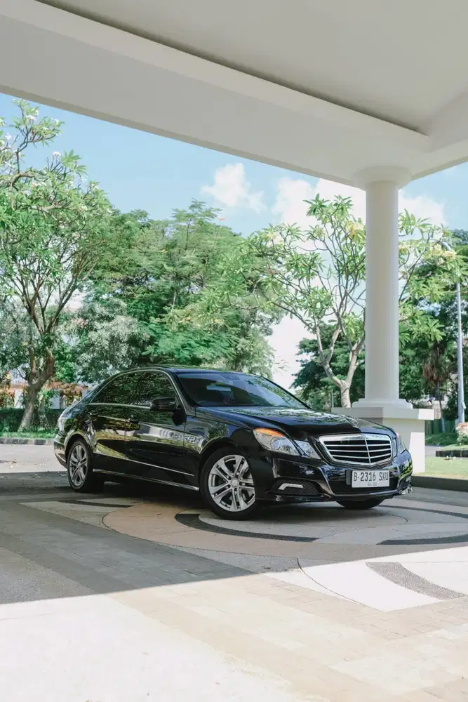 MERCEDES BENZ W212 E300 AT 2009 CBU AVANTGARDE KM 39 RIBU