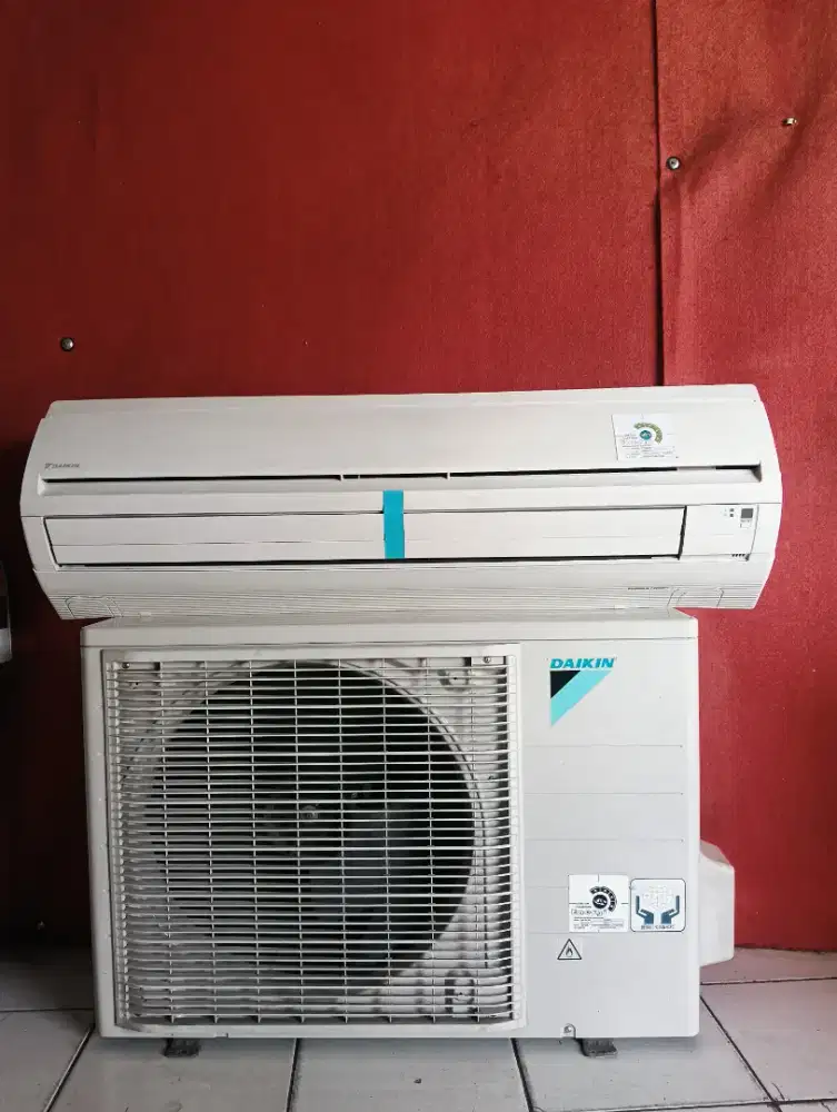 AC Daikin Thailand 2 pk freon R32
