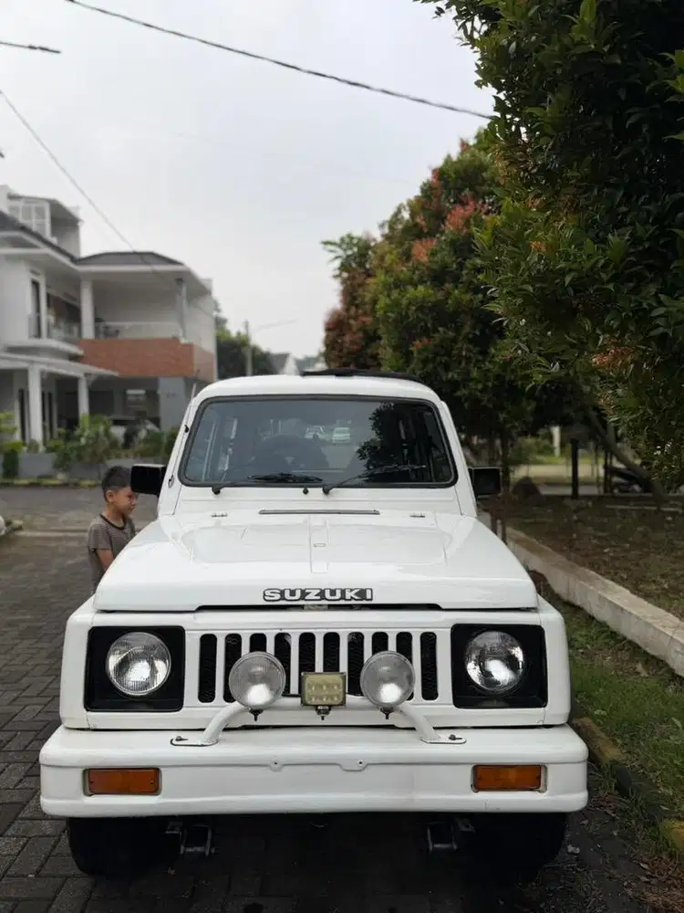 Suzuki Jimny 4x4 aktif