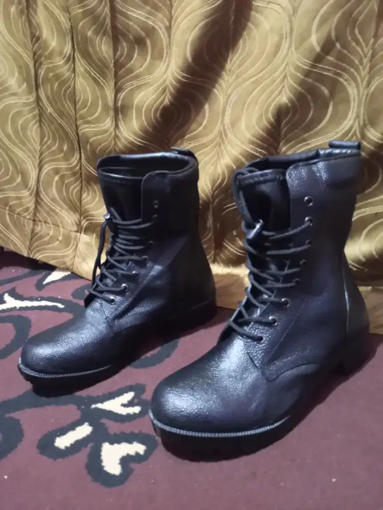 Sepatu PDL Security
