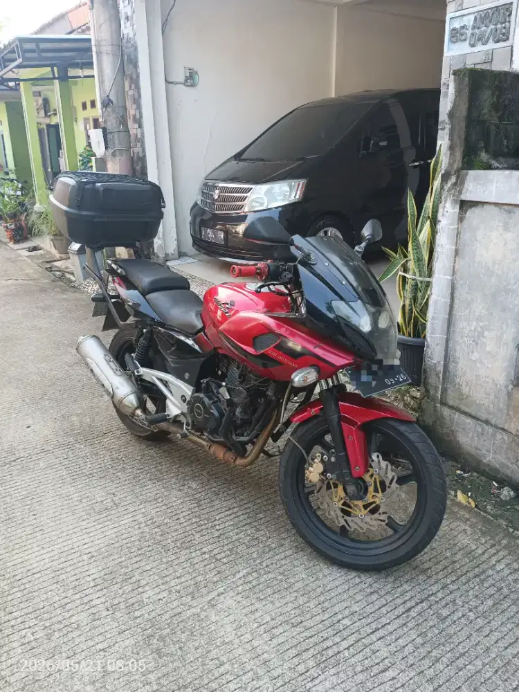 Bajaj Pulsar 220