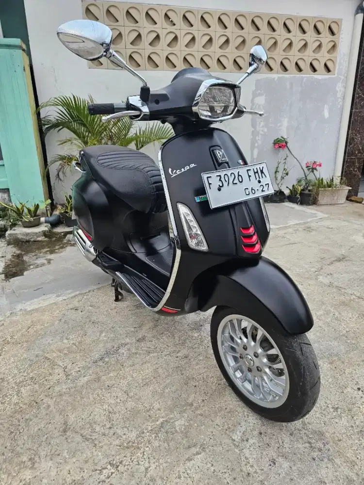 Vespa Srint S ABS tahun 2022