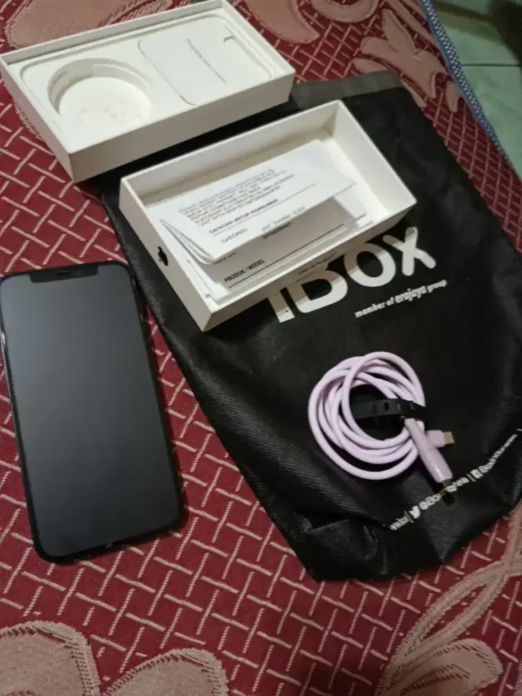 Dijual Iphone 12 64gb ex Ibox
