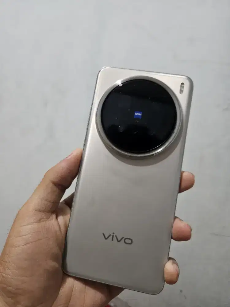 Vivo X200 Pro Mulus, Fullset, Baru setahun pemakaian untuk fotografi