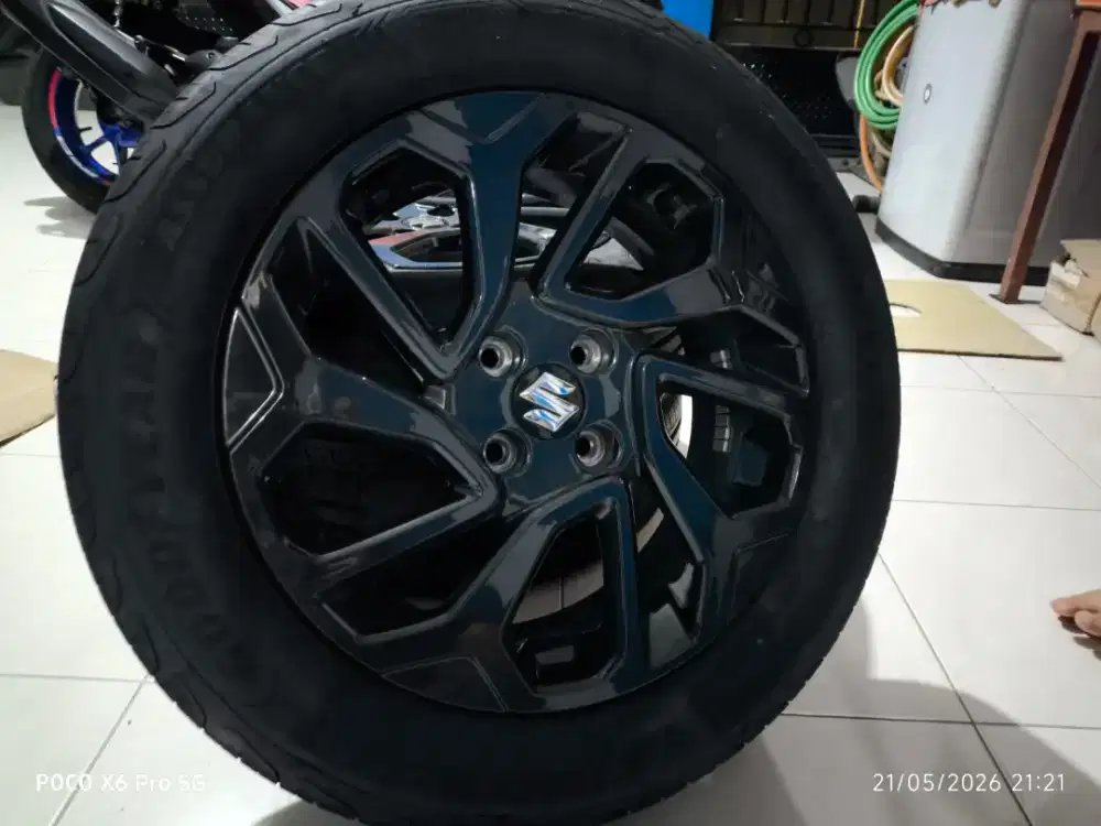 Dijual velg dan ban fronx sgx