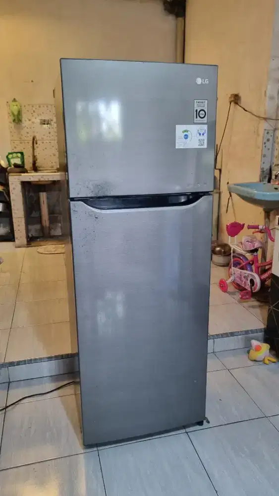 kulkas LG INVERTER