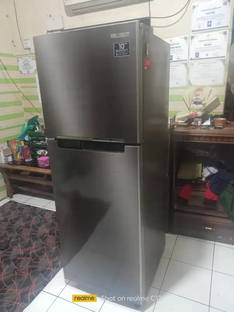 Kulkas 2 pintu mrek samsung inverter
