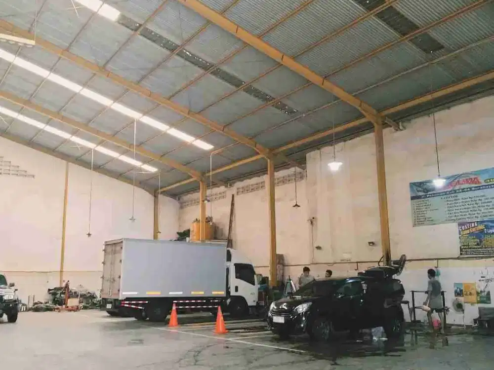 DISEWAKAN GUDANG SIAP PAKAI TENGAH KOTA, COCOK BUAT EXPEDISI, TEMPAT USAHA DLL