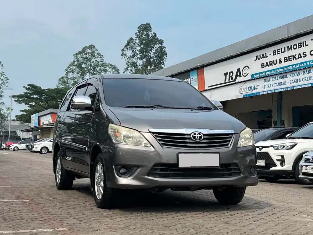 SANGAT TERAWAT!! TOYOTA INNOVA 2.0 E AT MATIC 2013 ABU-ABU