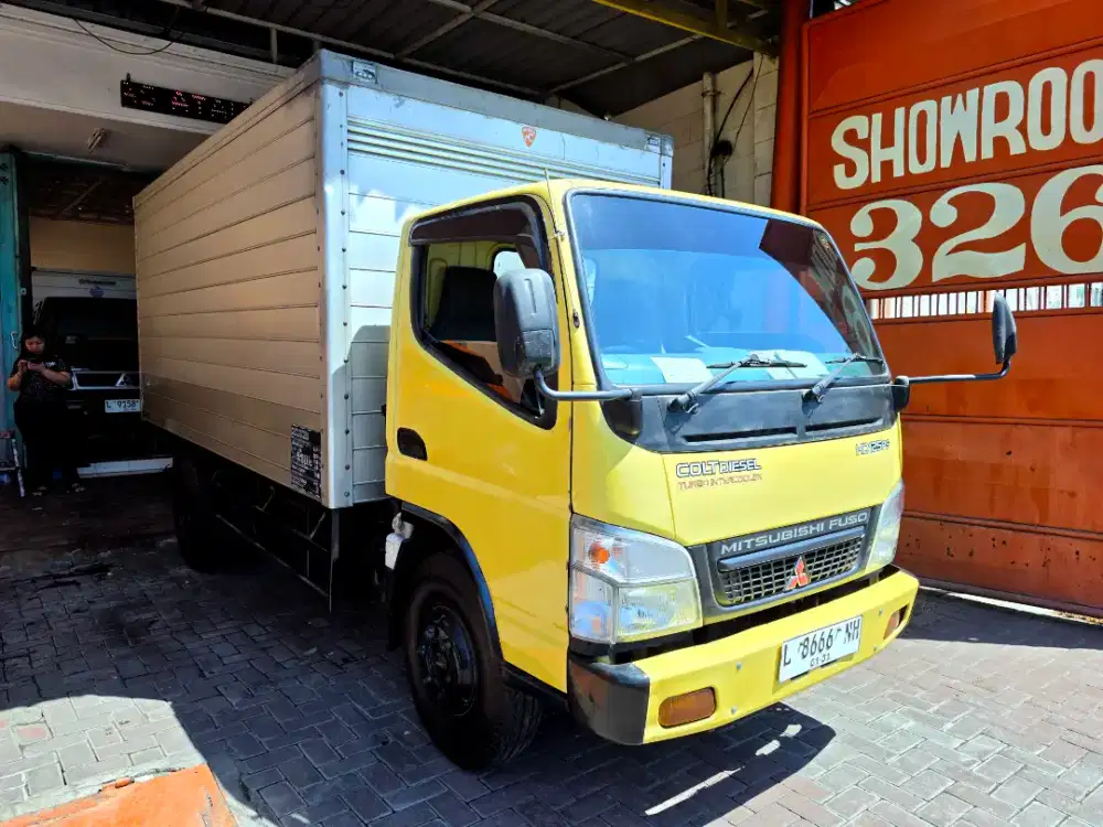 Truk Canter Colt Diesel FE74 125 PS HD 6 Roda 2015/2016 Box Tinggi KIM
