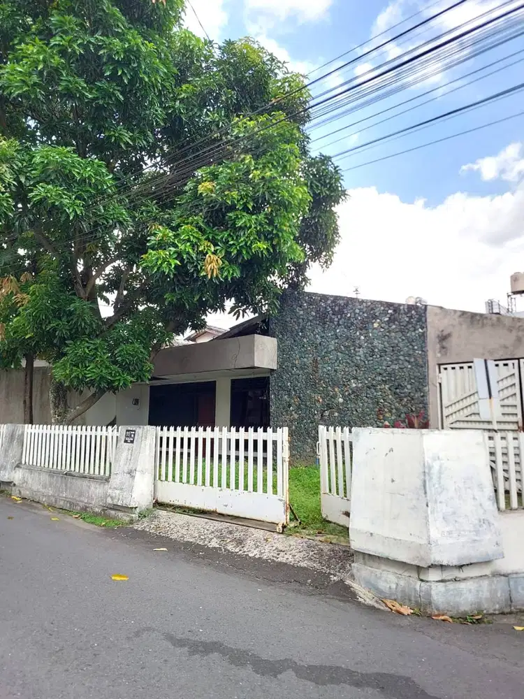 Tanah Hook dekat Masjid di Jalan Banteng Raya