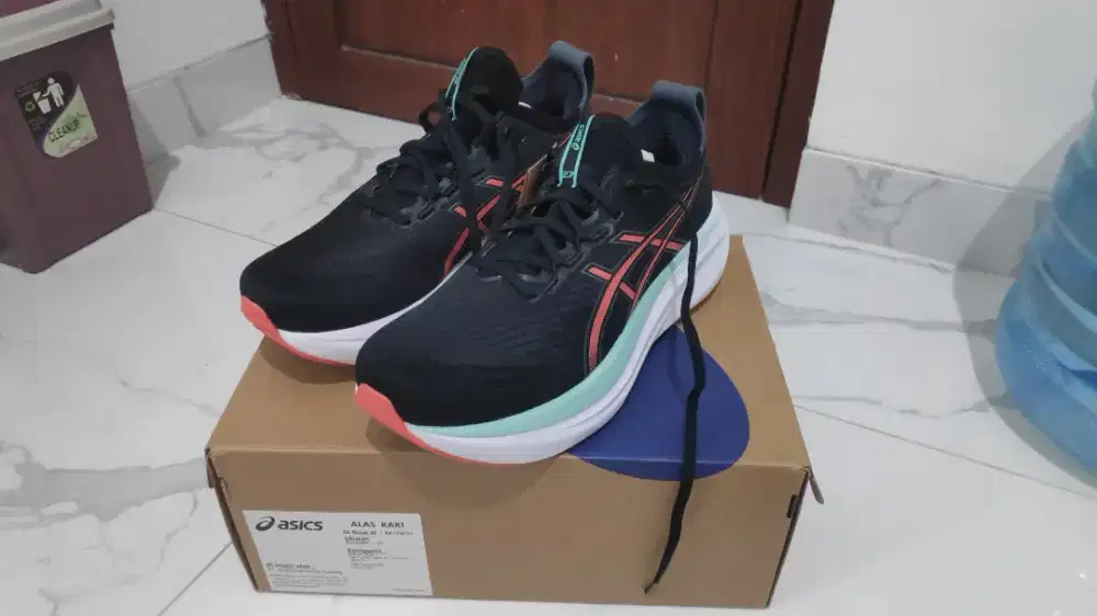 WTS Asics Gel Nimbus 27 New