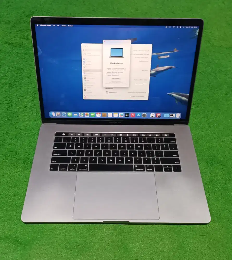 MacBook Pro 2019 15inch i9 16/512 Grey Touchbar Dual VGA Mulus Murah