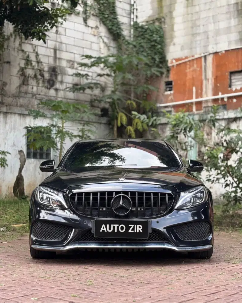 Mercedes Benz C300 AMG Line Hitam 2018 Tdp Murmer Ori Menarik Simpanan
