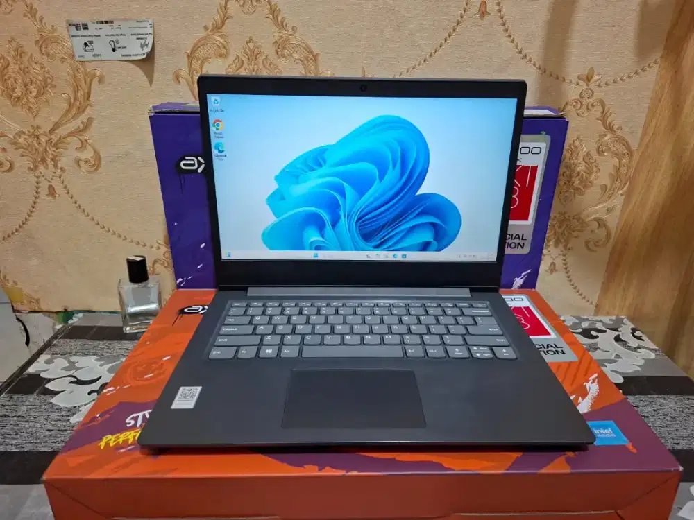 Laptop Lenovo Ideapad V14-ADA