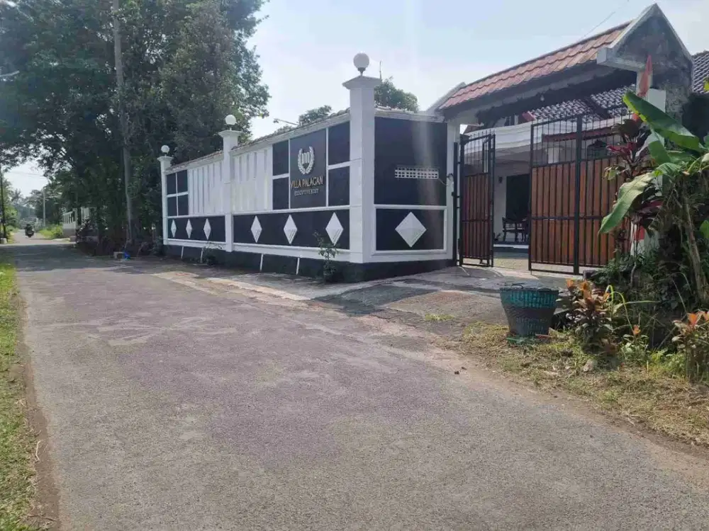 DIJUAL CEPAT RUMAH FULL FURNISHK  INDUK&KOST VIEW MERAPI REJODANI