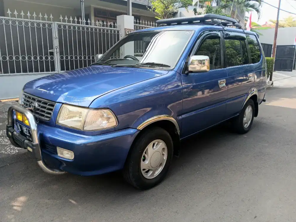 Toyota Kijang Kapsul SGX 1.8 EFI th.2000