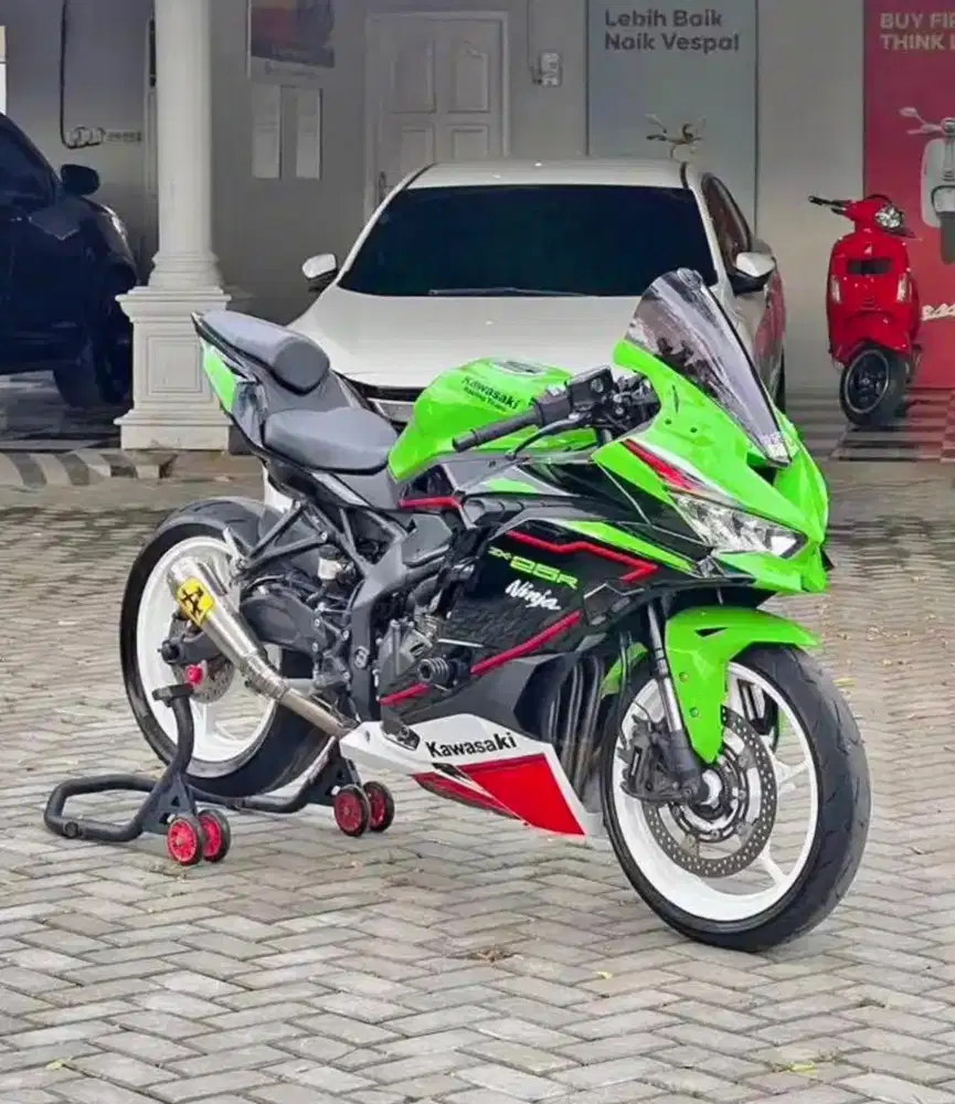 Kawasaki ZX25R KRT ABS 2022