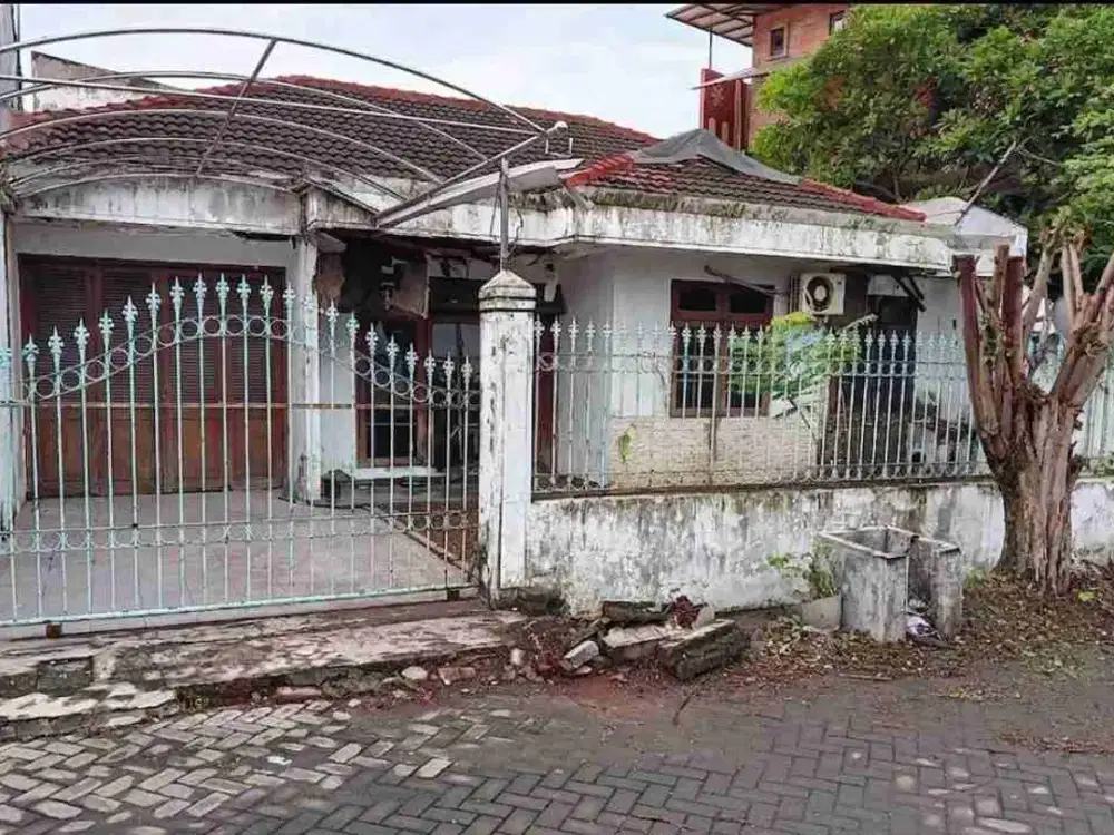 ‼️RUMAH HITUNG TANAH‼️di Perum Kllampis Semolowaru Timur Surabaya .