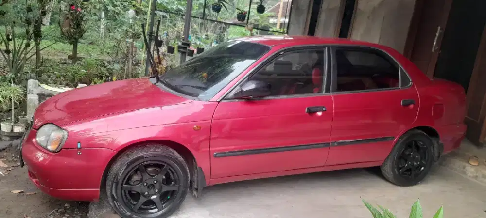 Dijual Baleno 2002