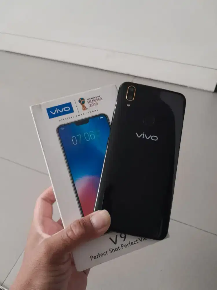 Vivo v9 4/64 hitam