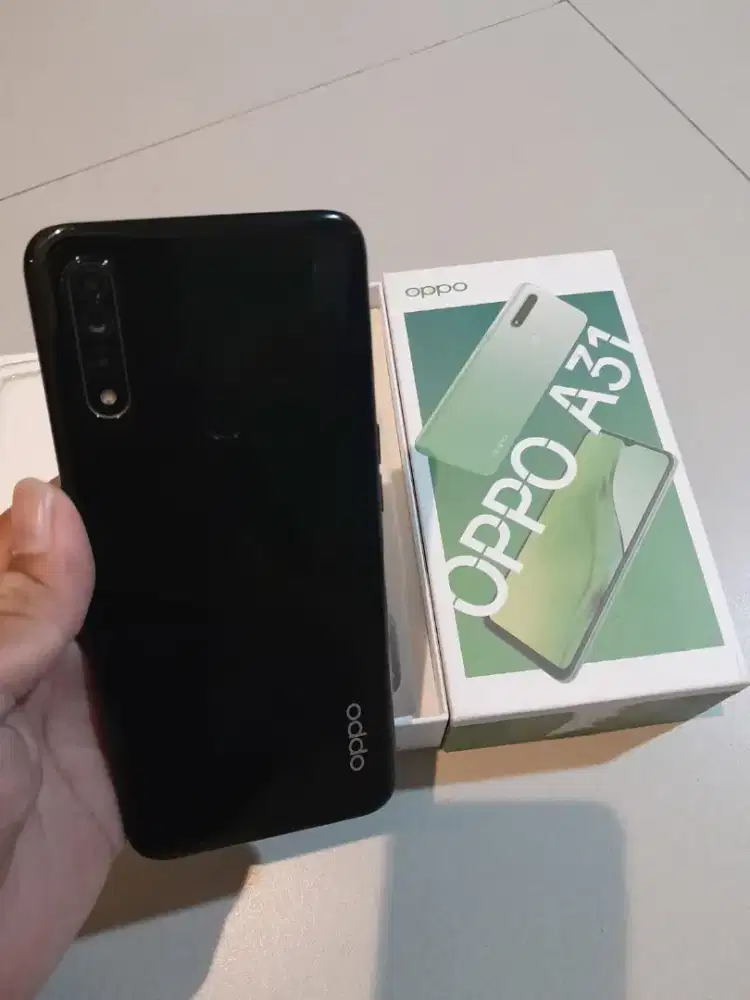 Oppo a31 8/256 hitam