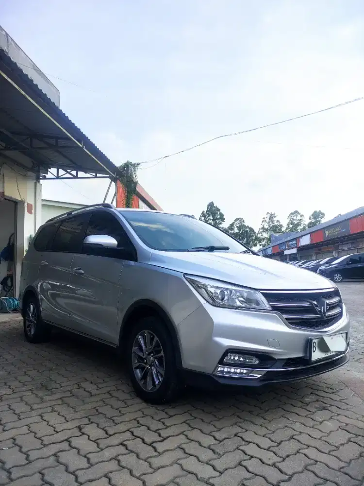CUCI GUDANG! Wuling Cortez 1.8 C Lux AT 2018 CAPTAIN SEAT