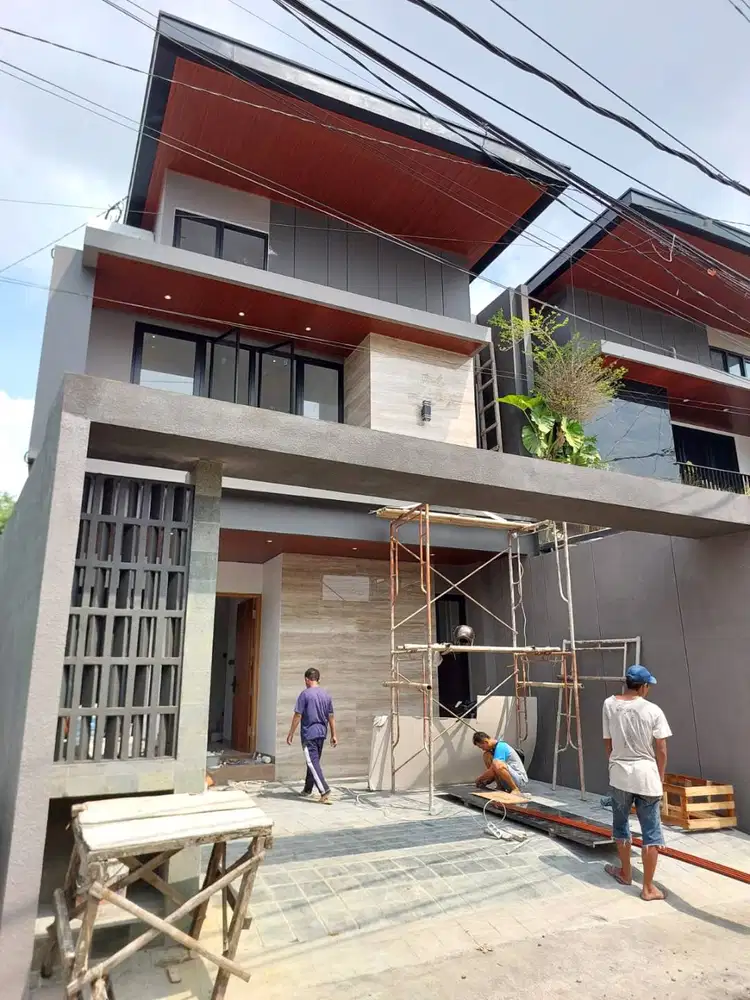 Rumah Baru dengan Mini Pool dekat Jalan Palagan