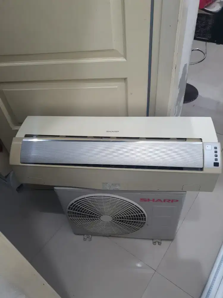 Second AC sharp 1pk ( mulus dan dingin)