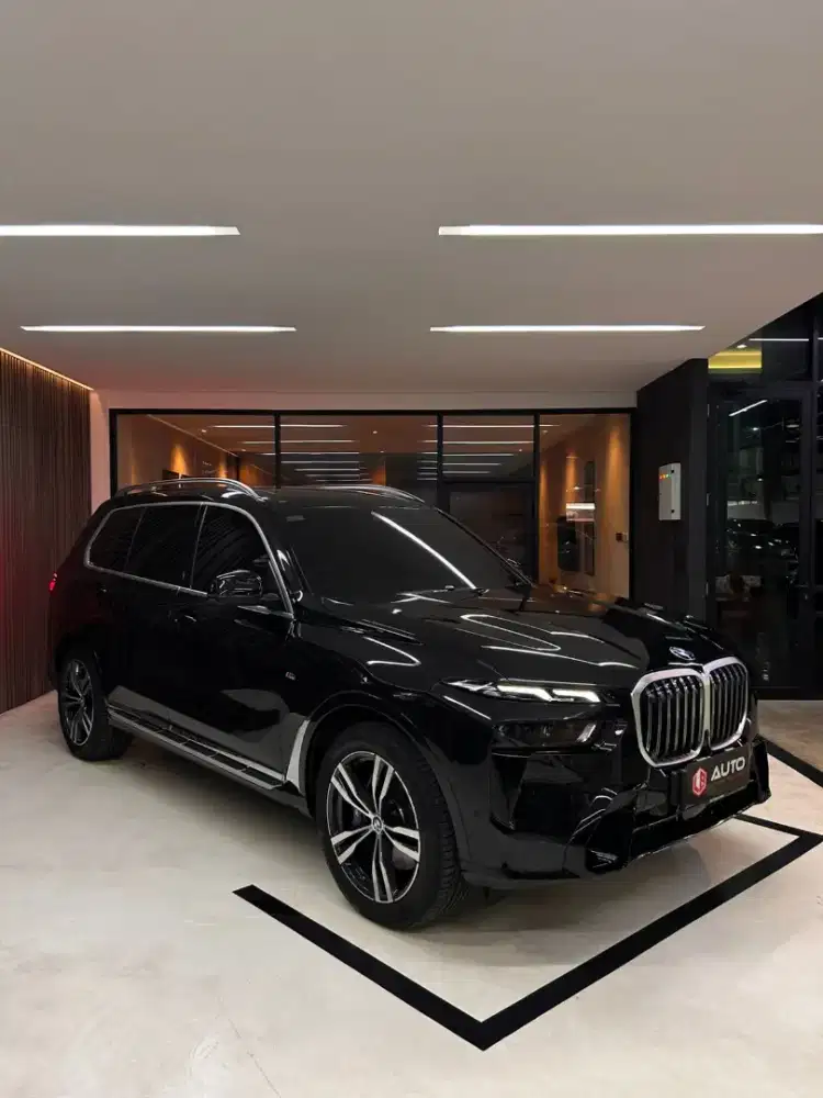 BMW X7 Xdrive40i XLine 2025 Hitam Km1rb B225GRC Nik 2024