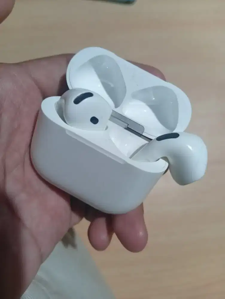 AirPods 4 no box