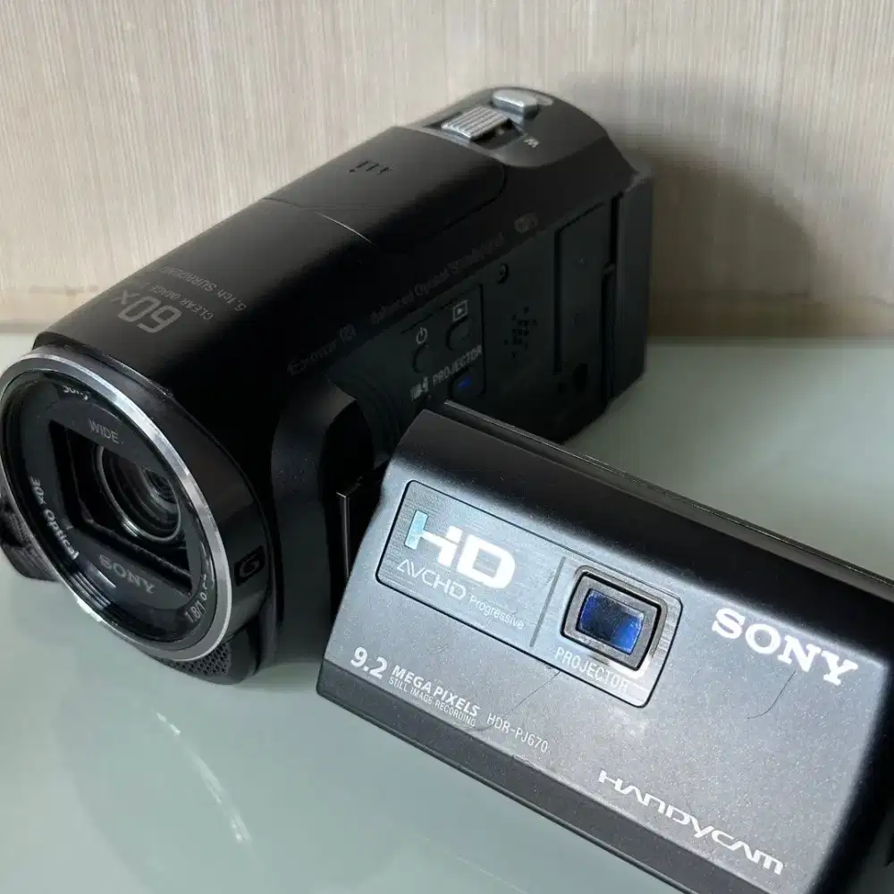 Sony Handycam HDR-PJ670 kamera video