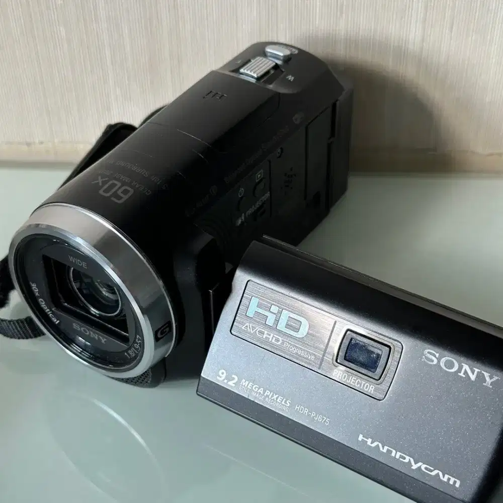 Sony Handycam HDR-PJ675
camcorder kamera video