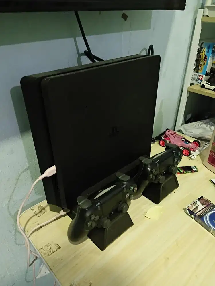 WTS PS 4 slim 1 TB fullset