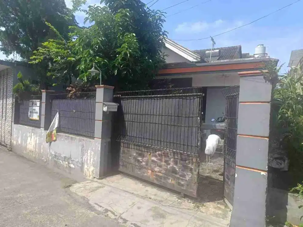 Rumah Luas LT 206 Di Komplek Bumi kiara Kiaracondong Harga 2,3 Milyar