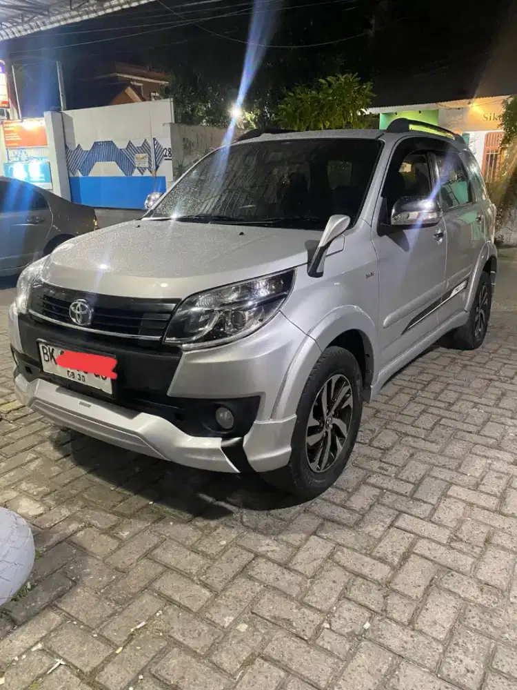 Rush S trd Sportivo manual 2015