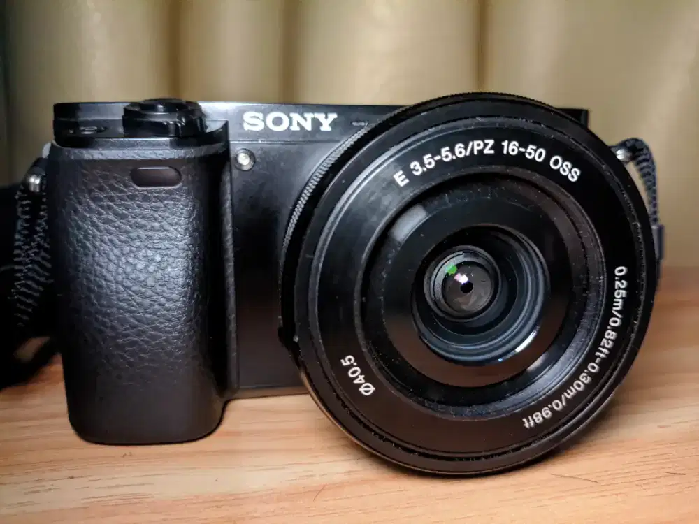 Dijual Mirrorless Sony Alpha 6000