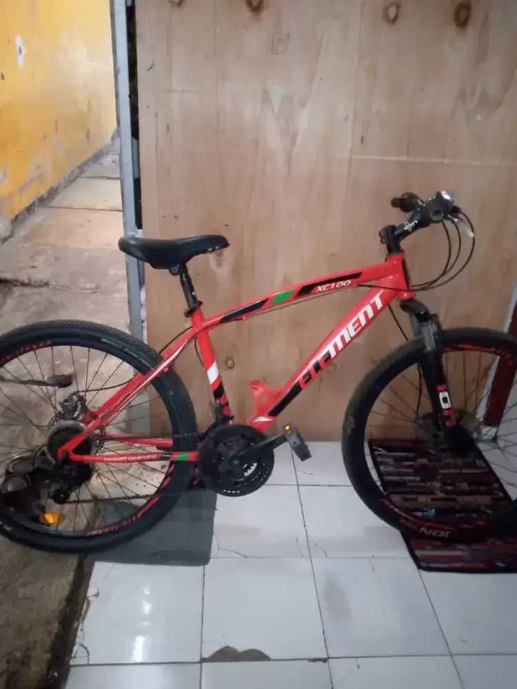 Sepeda MTB ELEMENT XC 100 26in.siap Pakai