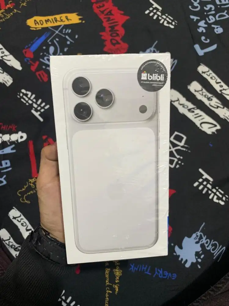 IPHONE 17 PRO MAX 256GB SILVER NEW SEGEL RESMI BLIBLI