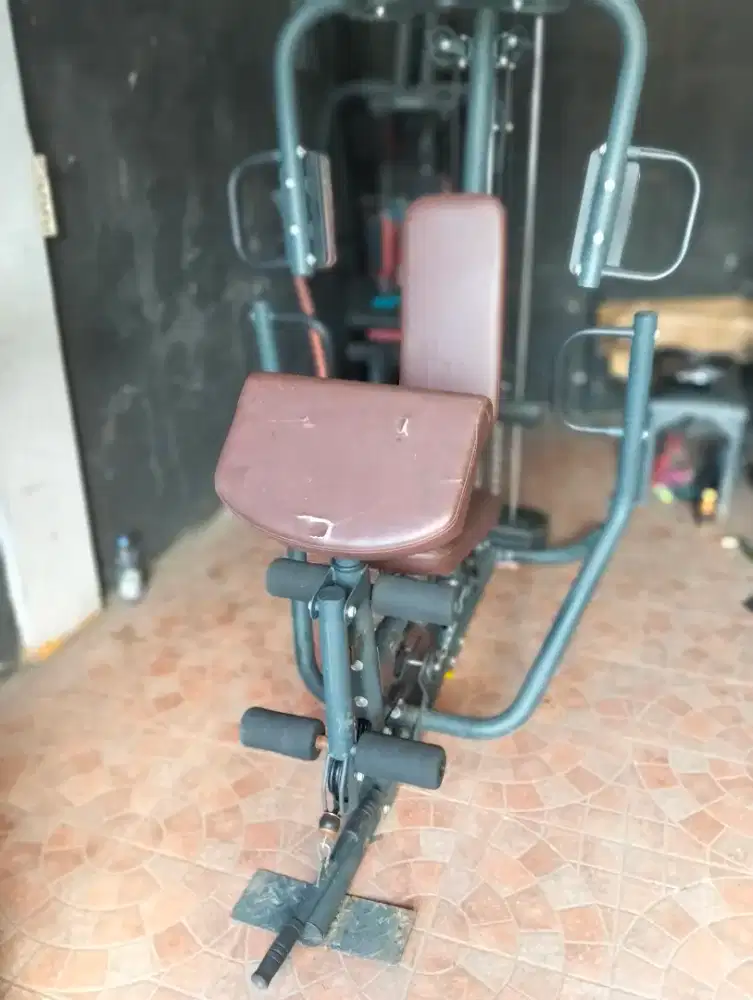 Alat olahraga fitnes home gym berwyn