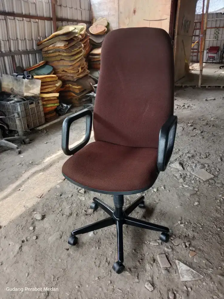 Jual Kursi Kantor Manager Roda Hidrolik Bekas