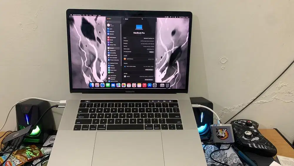 Macbook pro 2017 touchbar core i7