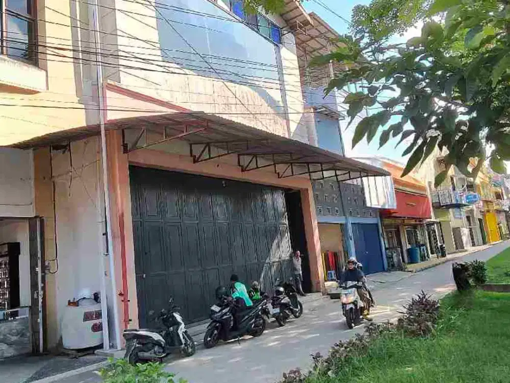 Ruko sewa 9x30 dekat airpot