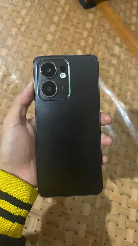 Oppo Reno 13F 4G.