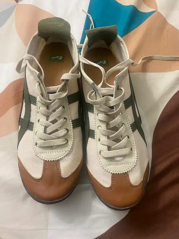 Jual sepatu onitsuka tiger