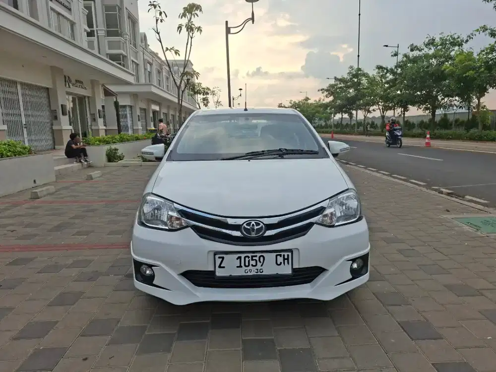 Dp 5 jt Toyota Etios Valco G 1,2 Manual 2015