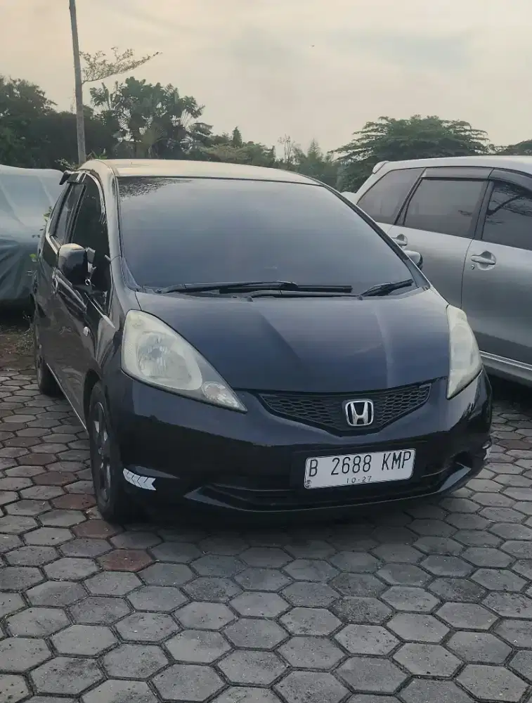 JAZZ 1.5 S GE8 2010 hitam