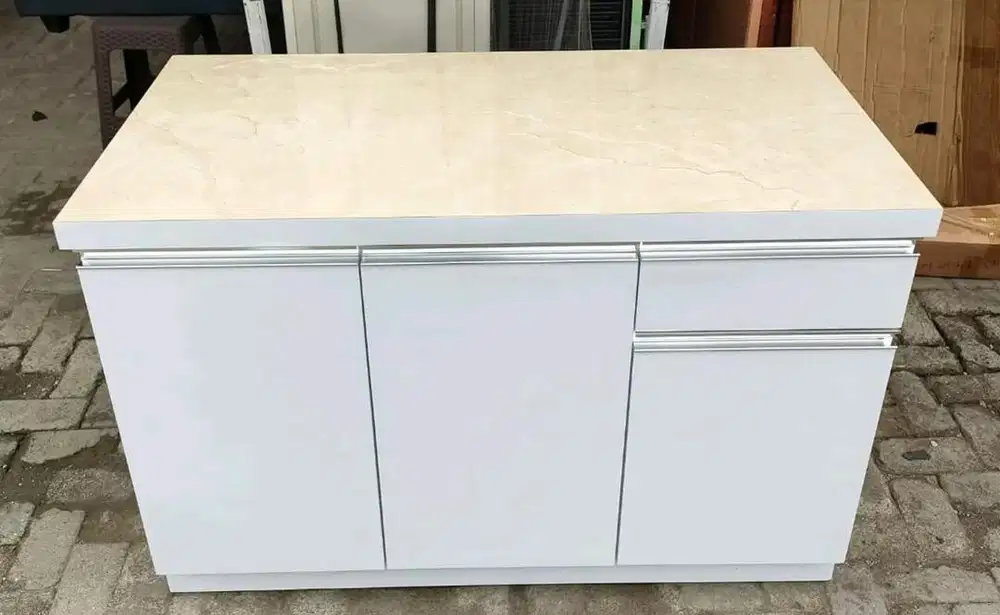 Kitchen set bawah