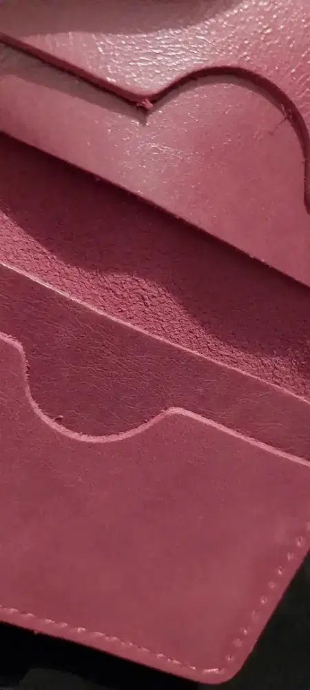 Dompet kartu kulit maroon